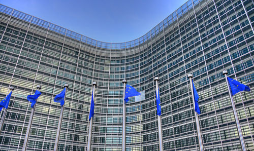 Neueste Unternehmensnachrichten über EU-Kommission genehmigt polnisches Programm zur Erzeugung erneuerbarer Energien in Höhe von 1,2 Mrd. EUR